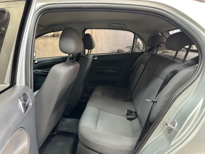 VOLKSWAGEN Gol 1.0 4p. 2010 - miniatura 10