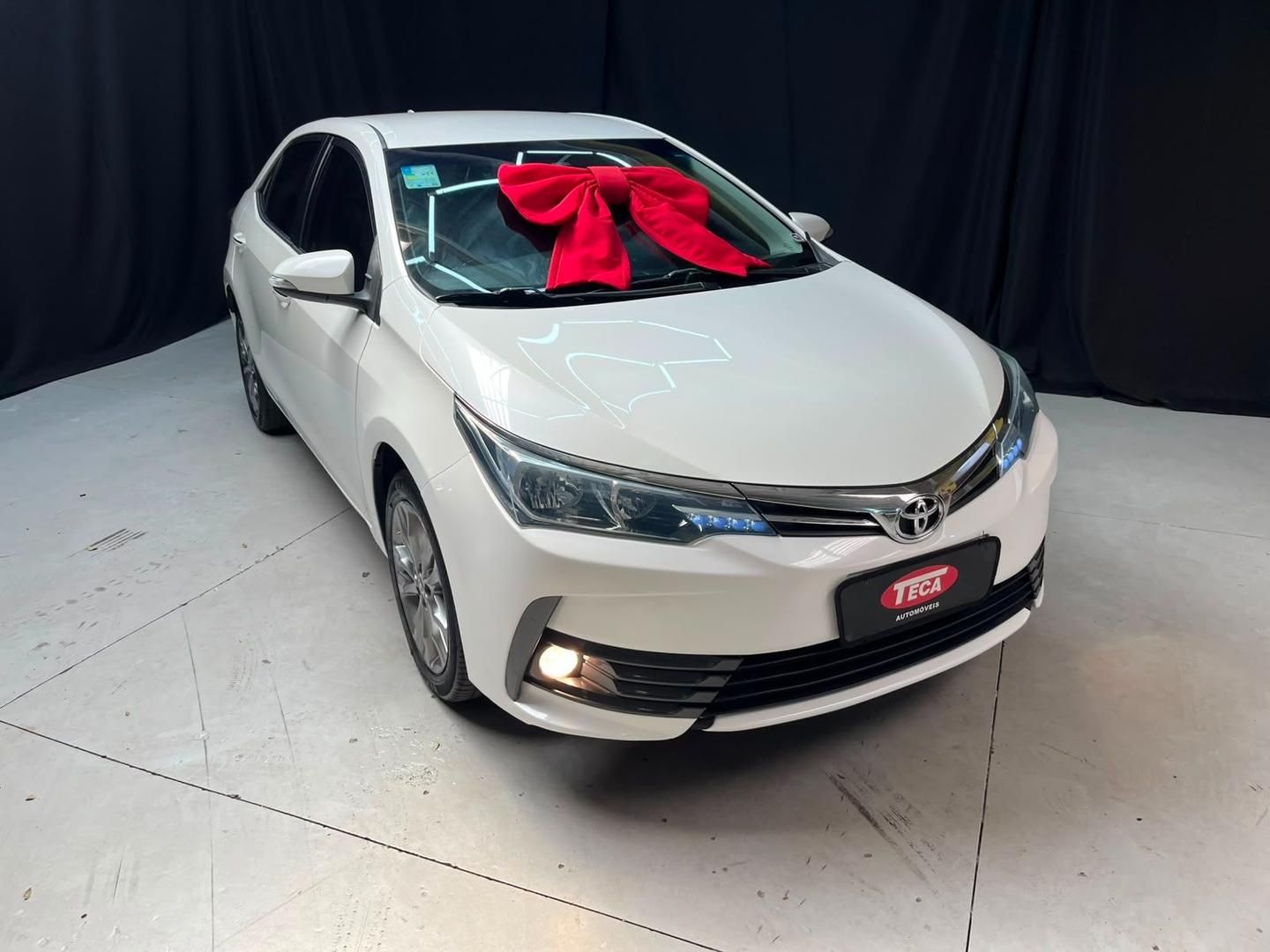 Vista principal de TOYOTA Corolla XEi 2.0 16v 2019