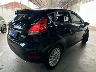 FORD Fiesta Hatch Titanium 1.6 16v PowerShift 2015 - miniatura 4