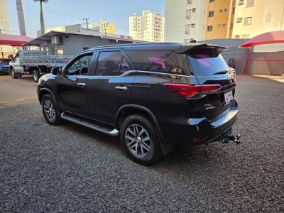 TOYOTA Hilux SW4 SRX D4-D 2.8TDi 16v 4x4 2019 - miniatura 8