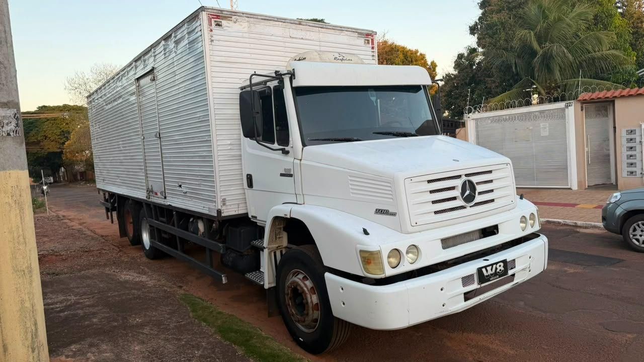 MERCEDES-BENZ L-1218 2001