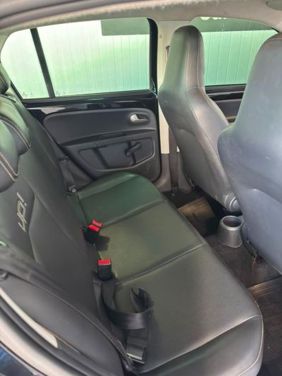 VOLKSWAGEN Up Black 1.0 12v I-Motion 4p. 2015 - miniatura 11