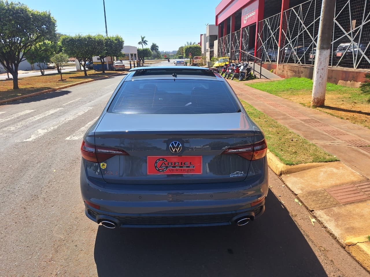 VOLKSWAGEN Jetta GLi 2.0 16v TSi 2024 - miniatura 6