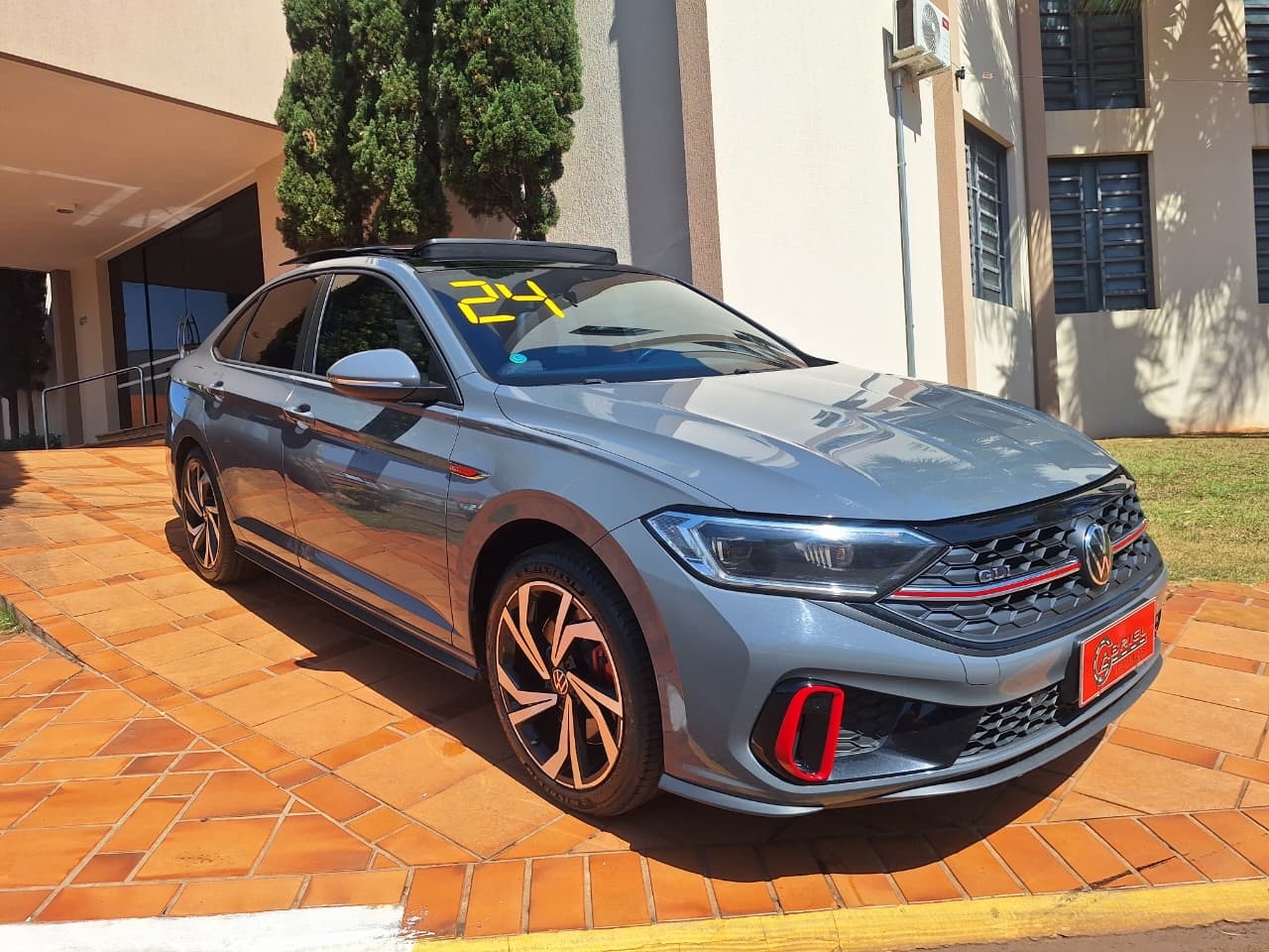 VOLKSWAGEN Jetta GLi 2.0 16v TSi 2024 - miniatura 8