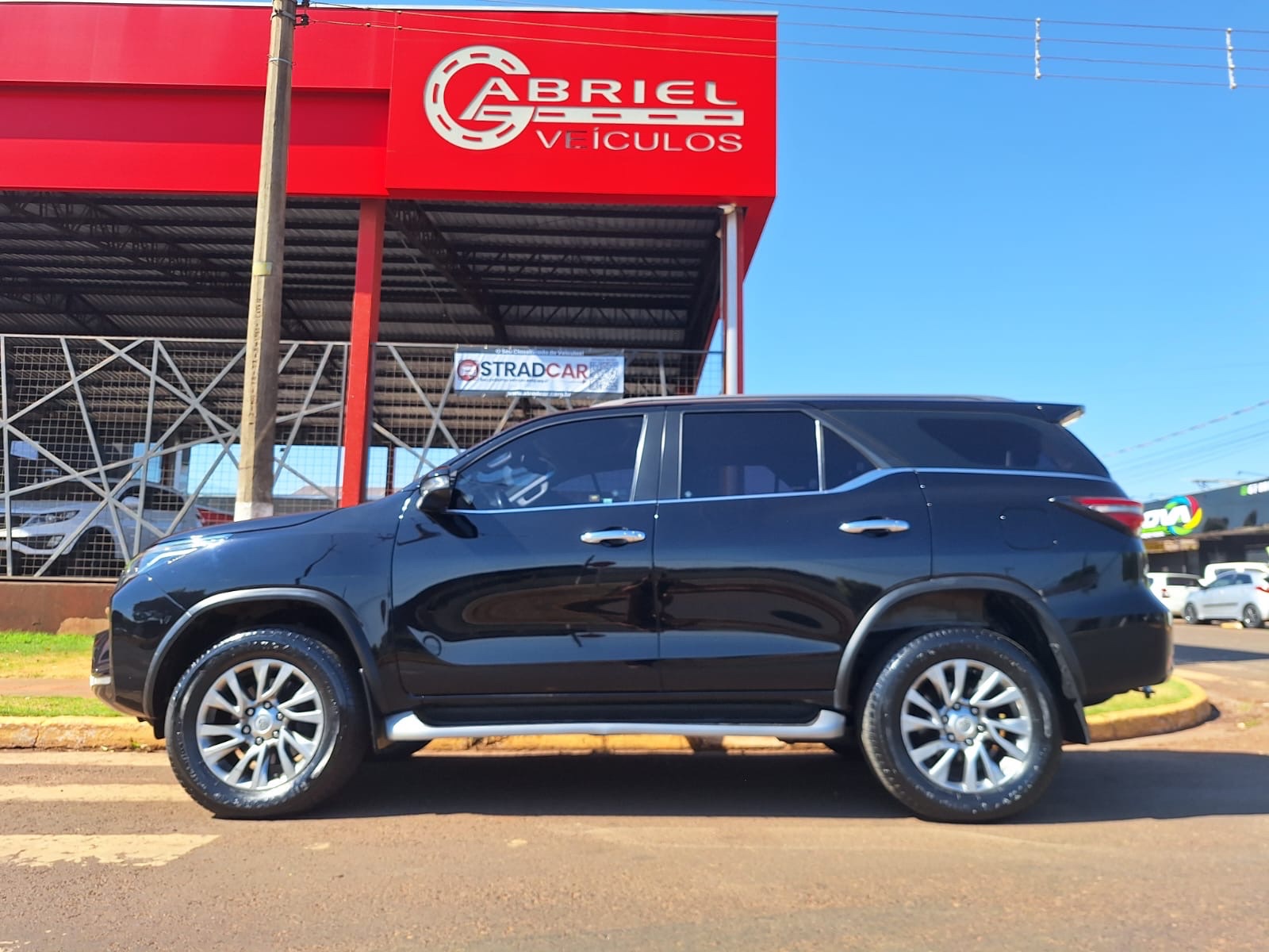 TOYOTA Hilux SW4 SRX D4-D 2.8TDi 16v 4x4 2021 - miniatura 3