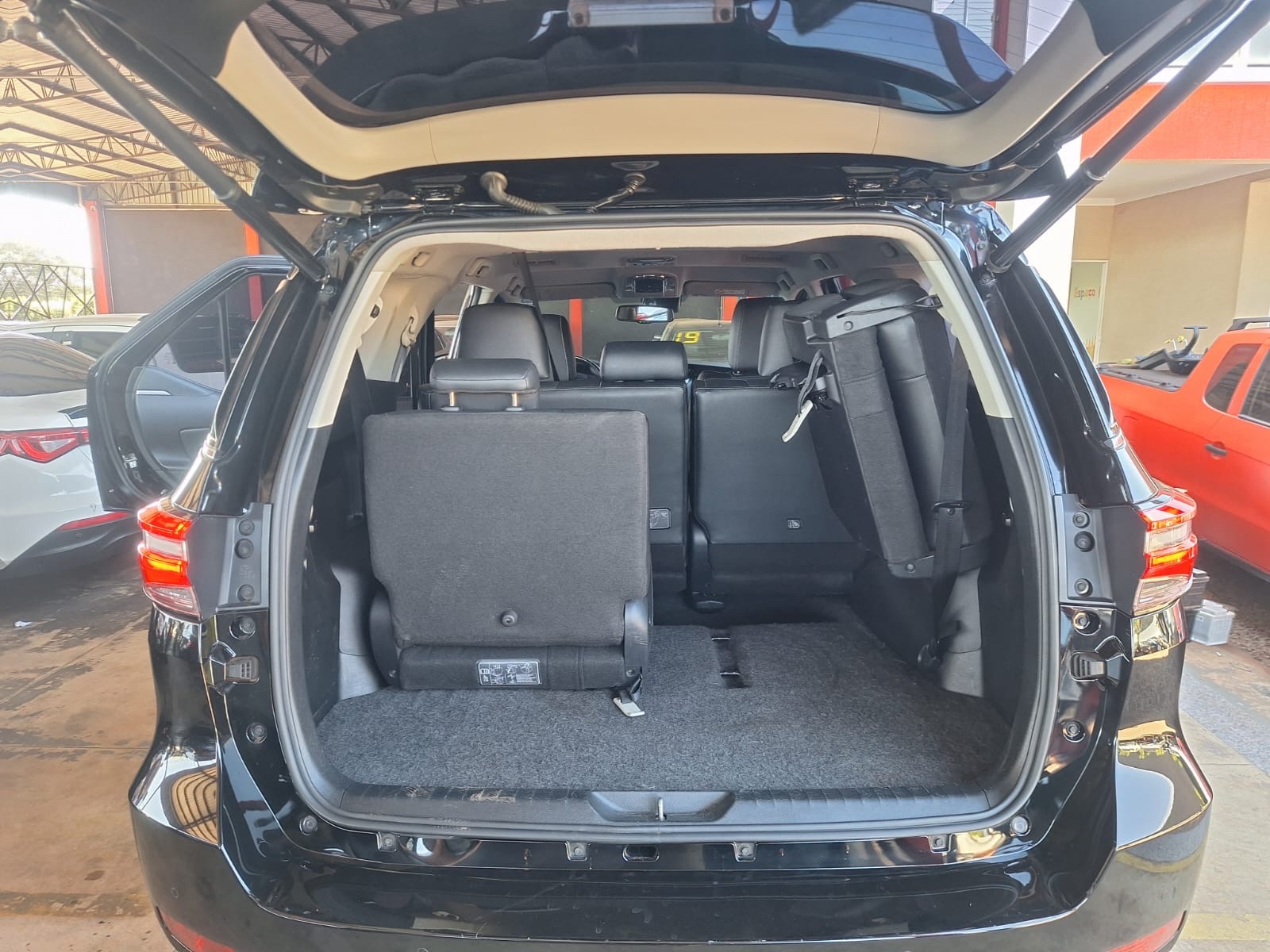 TOYOTA Hilux SW4 SRX D4-D 2.8TDi 16v 4x4 2021 - miniatura 11