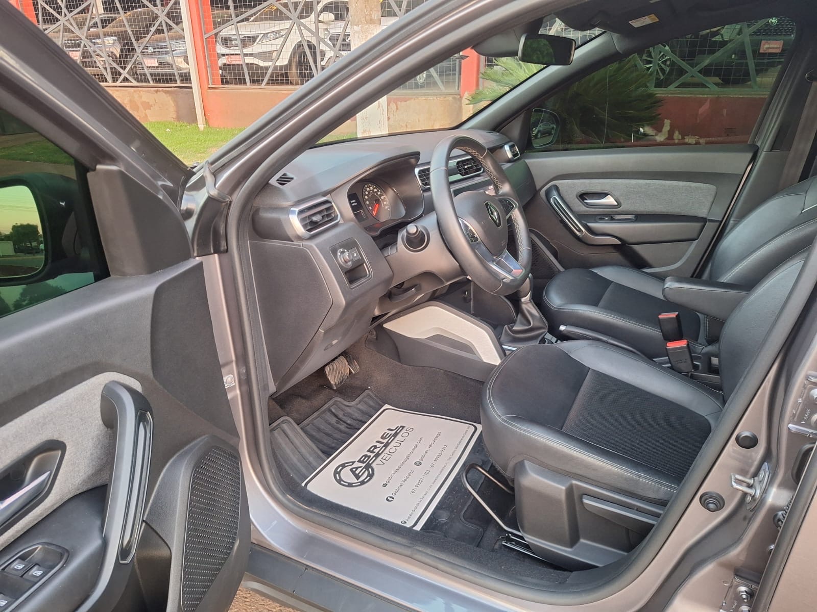 RENAULT Duster Iconic 1.6 16v 2023 - miniatura 8