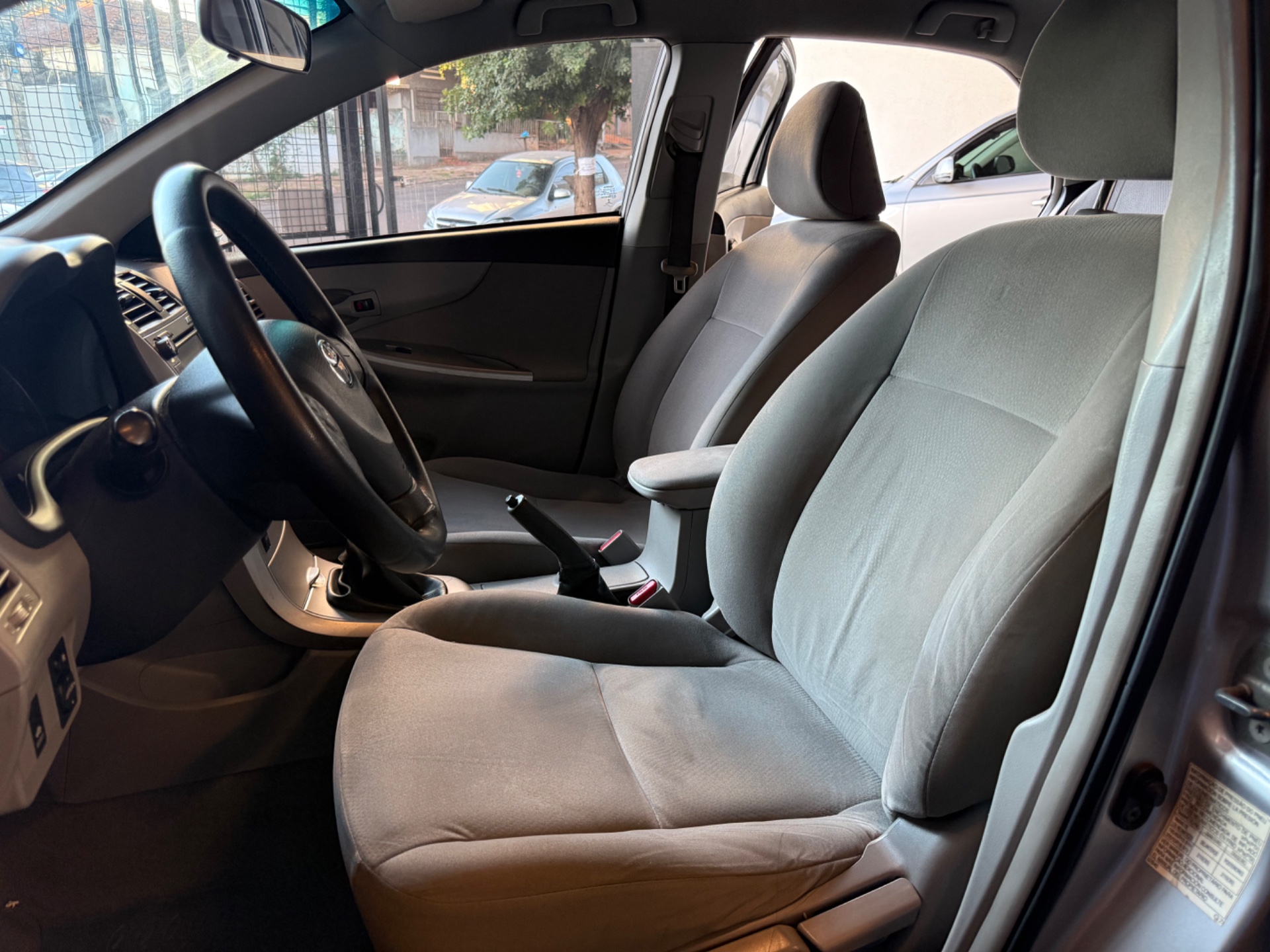 TOYOTA Corolla GLi 1.8 16v 2014 - miniatura 10
