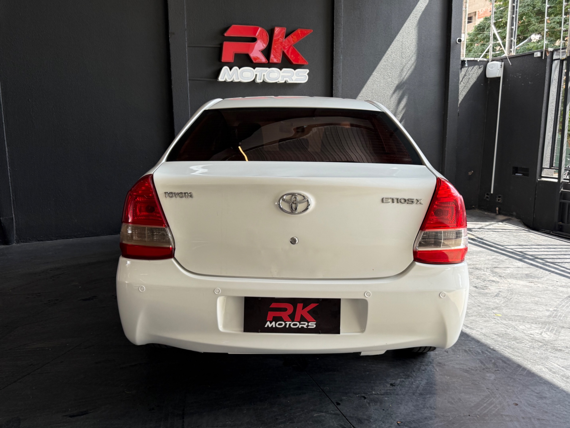 TOYOTA Etios Sedan X 1.5 16v 2016 - miniatura 6