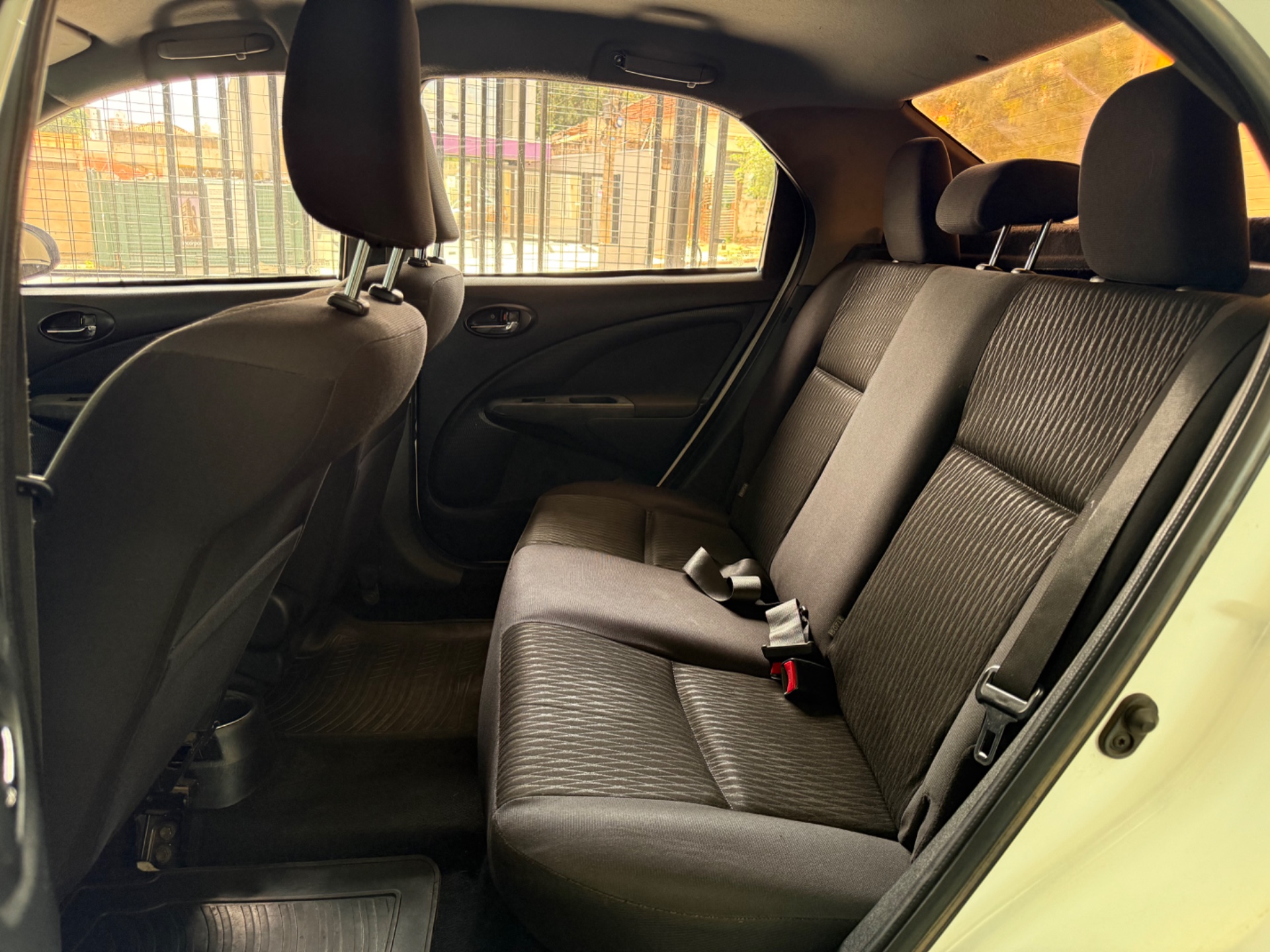 TOYOTA Etios Sedan X 1.5 16v 2016 - miniatura 10