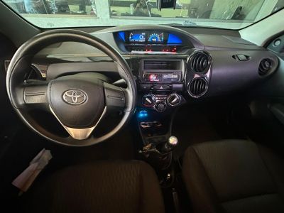 TOYOTA Etios Sedan X 1.5 16v 2018 - miniatura 6