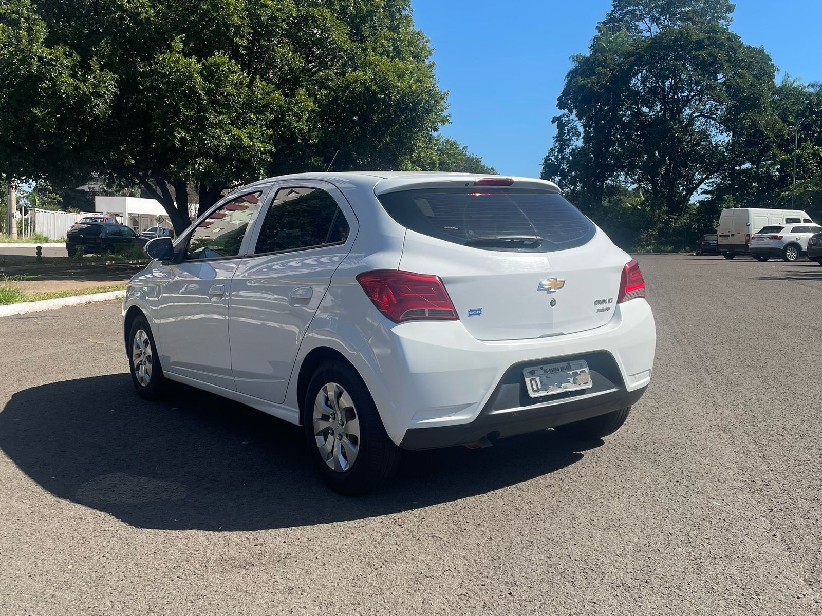 CHEVROLET Onix LT 1.0 2017 - miniatura 6