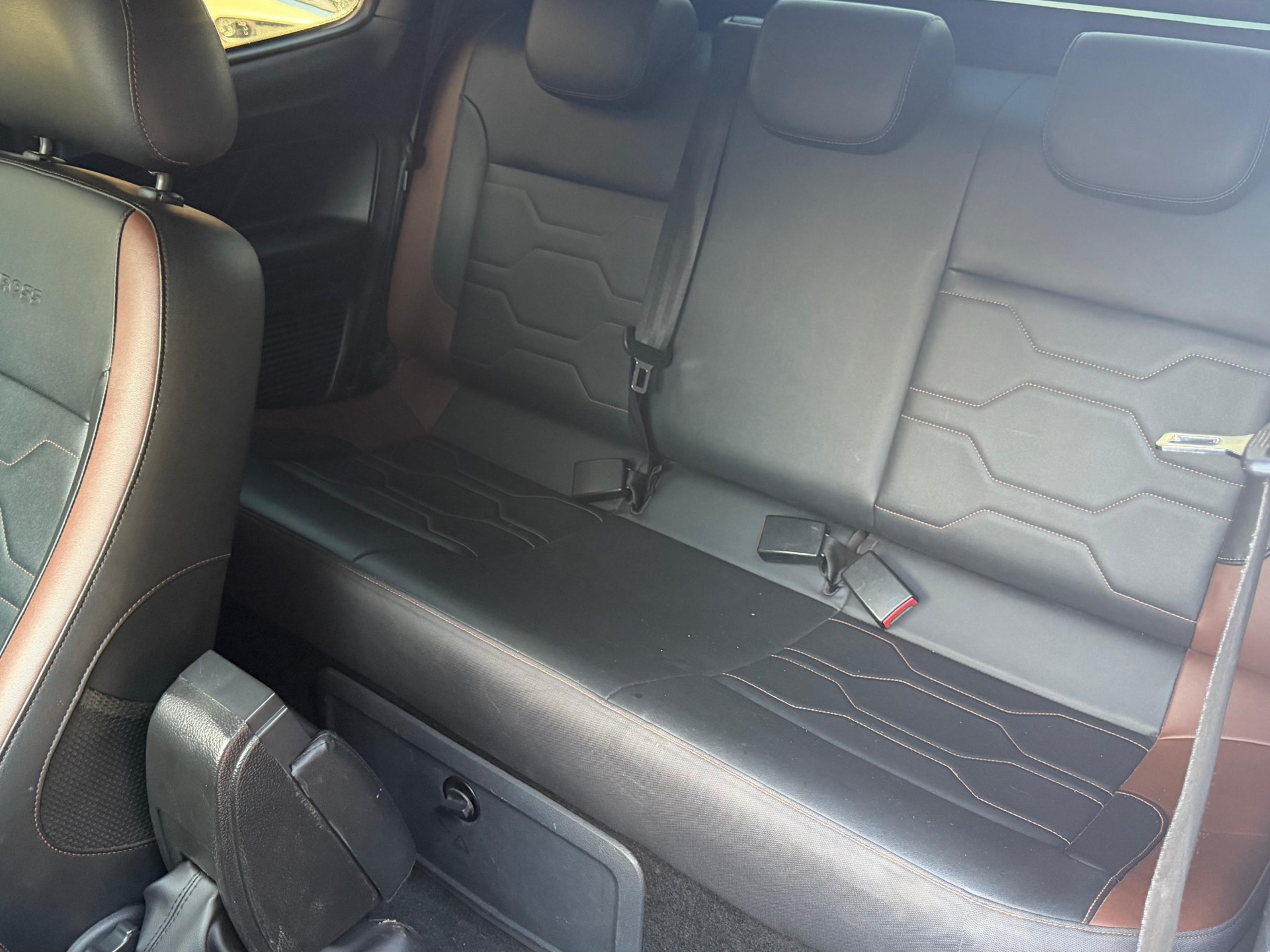VOLKSWAGEN Saveiro Cross 1.6 16v C.D. 2019 - miniatura 9