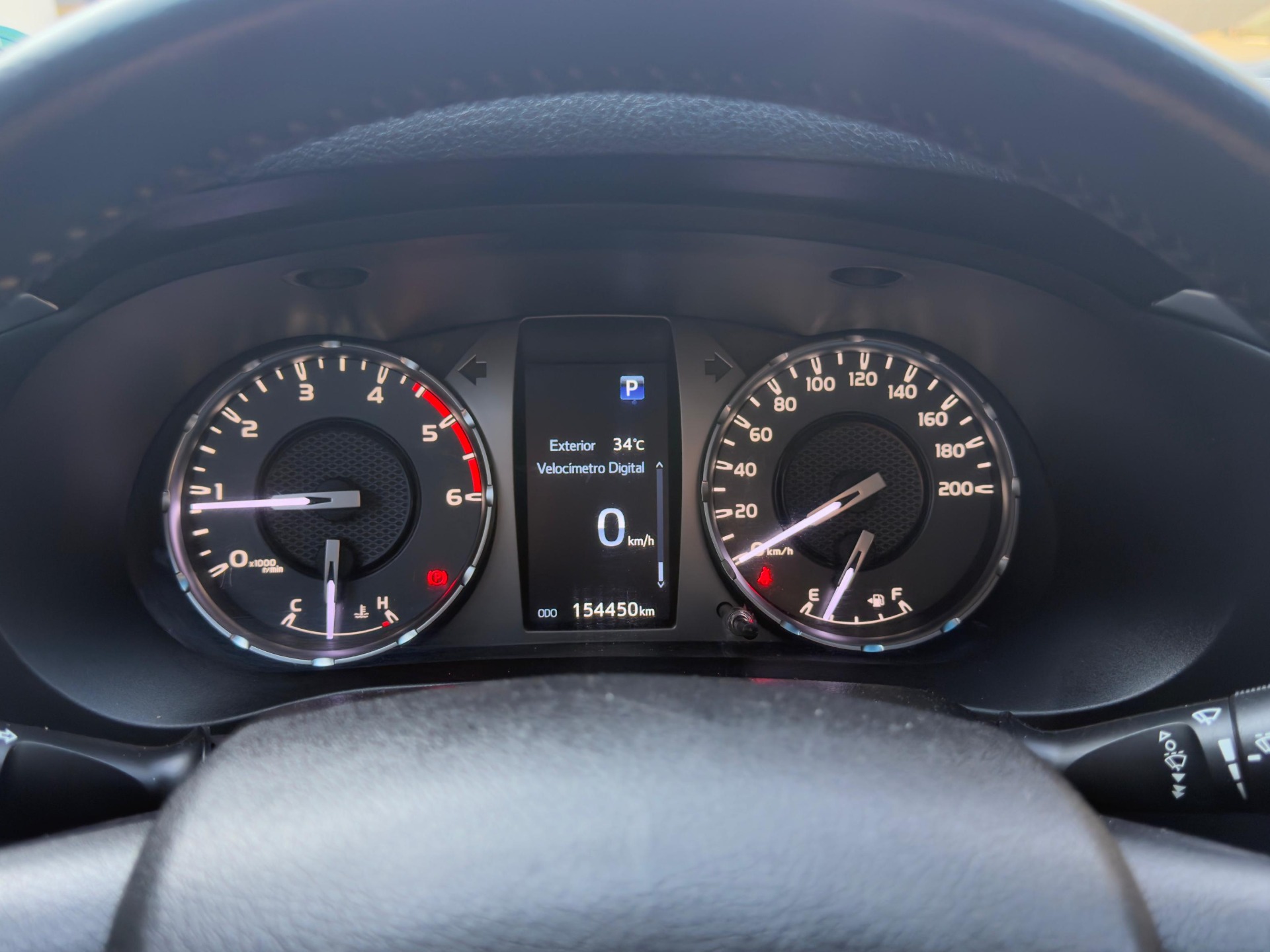 TOYOTA Hilux SR D4-D 2.8TDi 16v 4X4 C.D. 2023 - miniatura 10