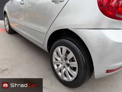 VOLKSWAGEN Fox 1.6 4p. 2013 - miniatura 14