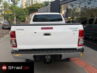 TOYOTA Hilux SRV 3.0TD 4X4 C.D. 2012 - miniatura 5