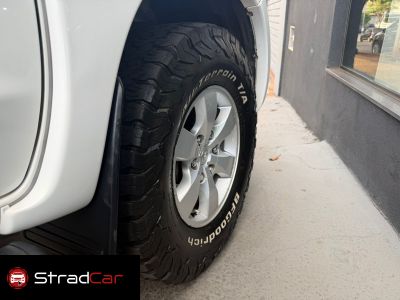 TOYOTA Hilux SRV 3.0TD 4X4 C.D. 2012 - miniatura 12