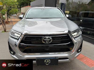 TOYOTA Hilux SRX D4-D 2.8TDi 16v 4X4 C.D. 2023 - miniatura 2