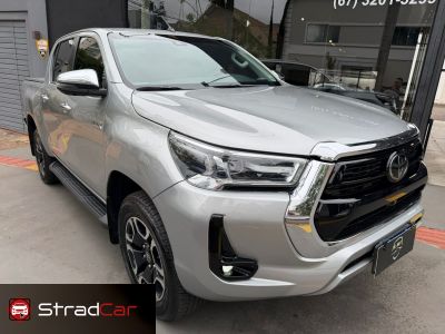 TOYOTA Hilux SRX D4-D 2.8TDi 16v 4X4 C.D. 2023 - miniatura 3