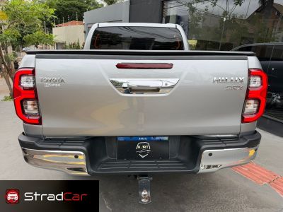 TOYOTA Hilux SRX D4-D 2.8TDi 16v 4X4 C.D. 2023 - miniatura 5