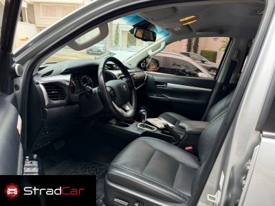TOYOTA Hilux SRX D4-D 2.8TDi 16v 4X4 C.D. 2023 - miniatura 7