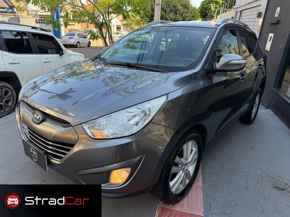 Vista principal de HYUNDAI ix35 GLS 2.0 16v 2016