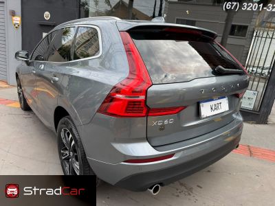 VOLVO XC60 T-8 Momentum 2.0T 16v AWD 2020 - miniatura 4