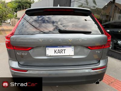 VOLVO XC60 T-8 Momentum 2.0T 16v AWD 2020 - miniatura 5