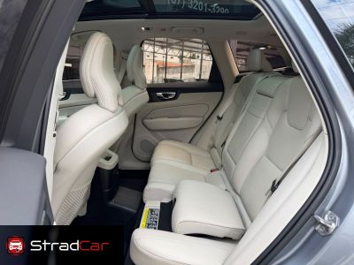 VOLVO XC60 T-8 Momentum 2.0T 16v AWD 2020 - miniatura 8