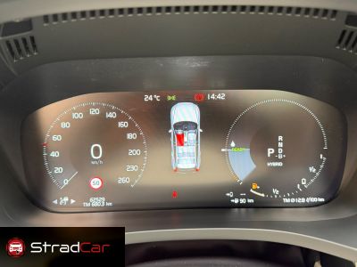 VOLVO XC60 T-8 Momentum 2.0T 16v AWD 2020 - miniatura 10