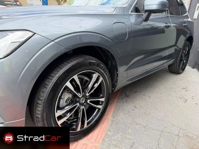 VOLVO XC60 T-8 Momentum 2.0T 16v AWD 2020 - miniatura 11