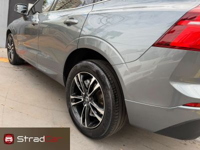VOLVO XC60 T-8 Momentum 2.0T 16v AWD 2020 - miniatura 13