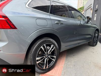 VOLVO XC60 T-8 Momentum 2.0T 16v AWD 2020 - miniatura 14