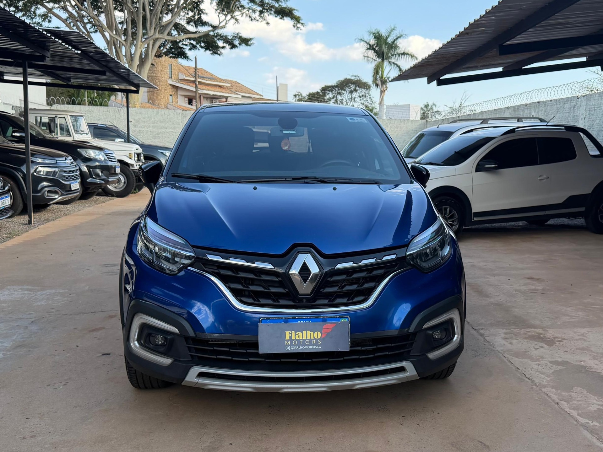 RENAULT Captur Iconic 1.3T 16v 2023 - miniatura 2