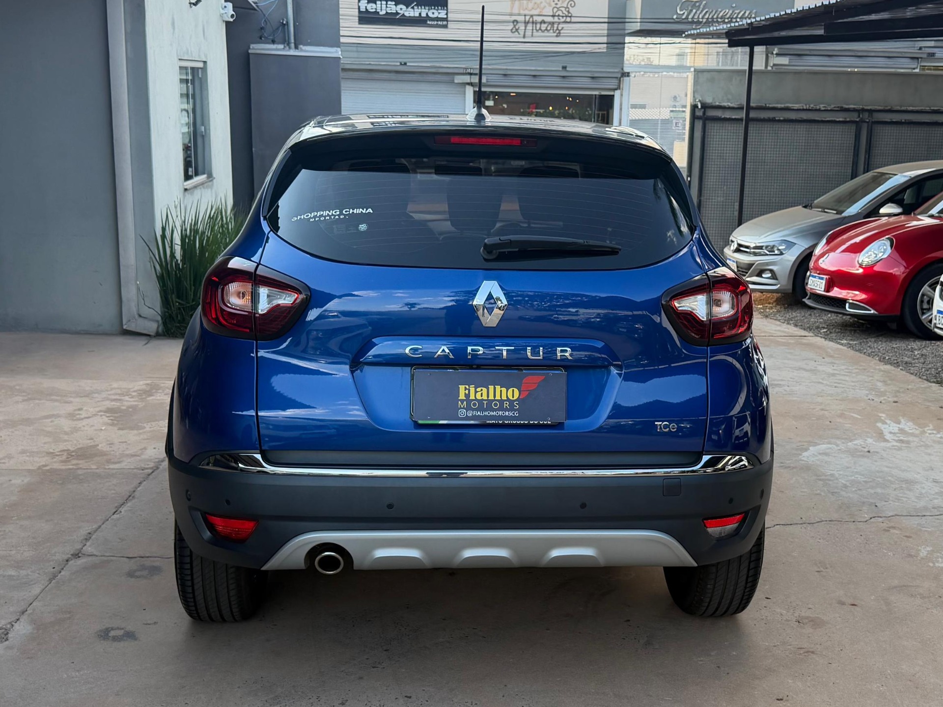 RENAULT Captur Iconic 1.3T 16v 2023 - miniatura 3