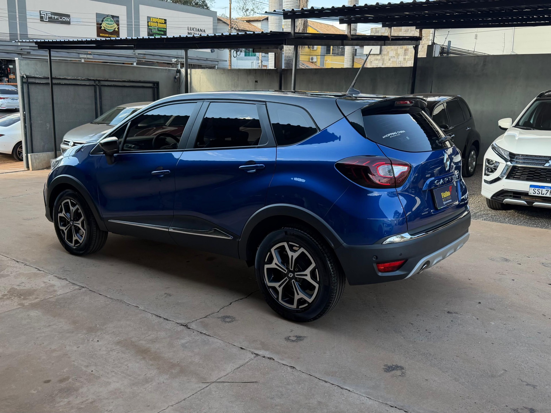 RENAULT Captur Iconic 1.3T 16v 2023 - miniatura 5