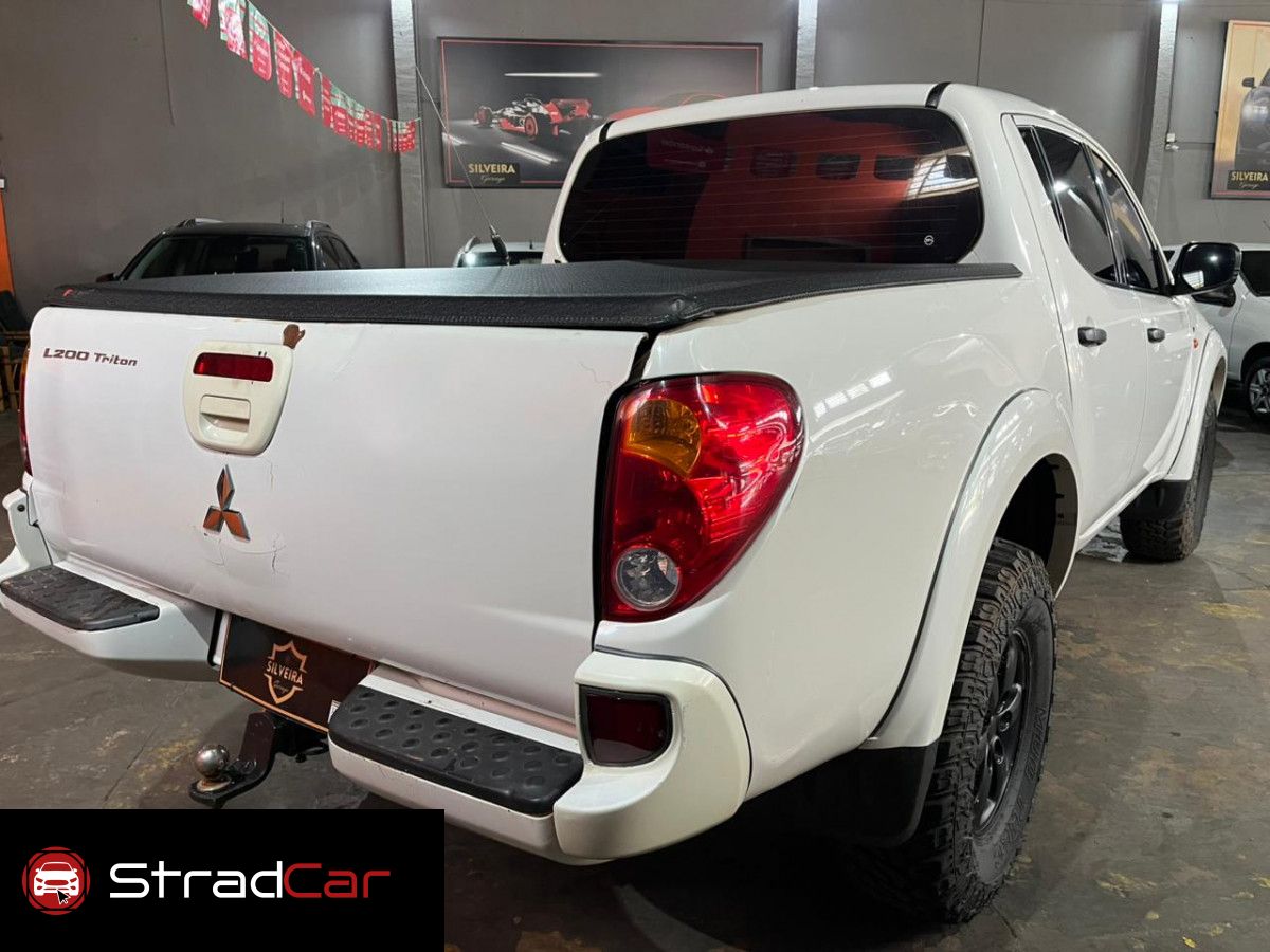 MITSUBISHI L200 Triton HLS 2.4 16v C.D. 2016 - miniatura 4