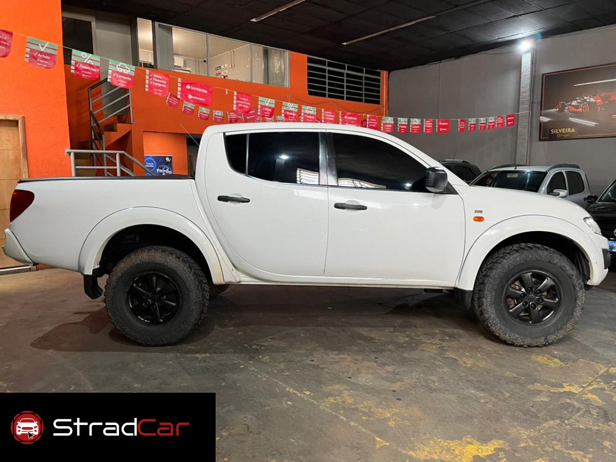 MITSUBISHI L200 Triton HLS 2.4 16v C.D. 2016 - miniatura 7