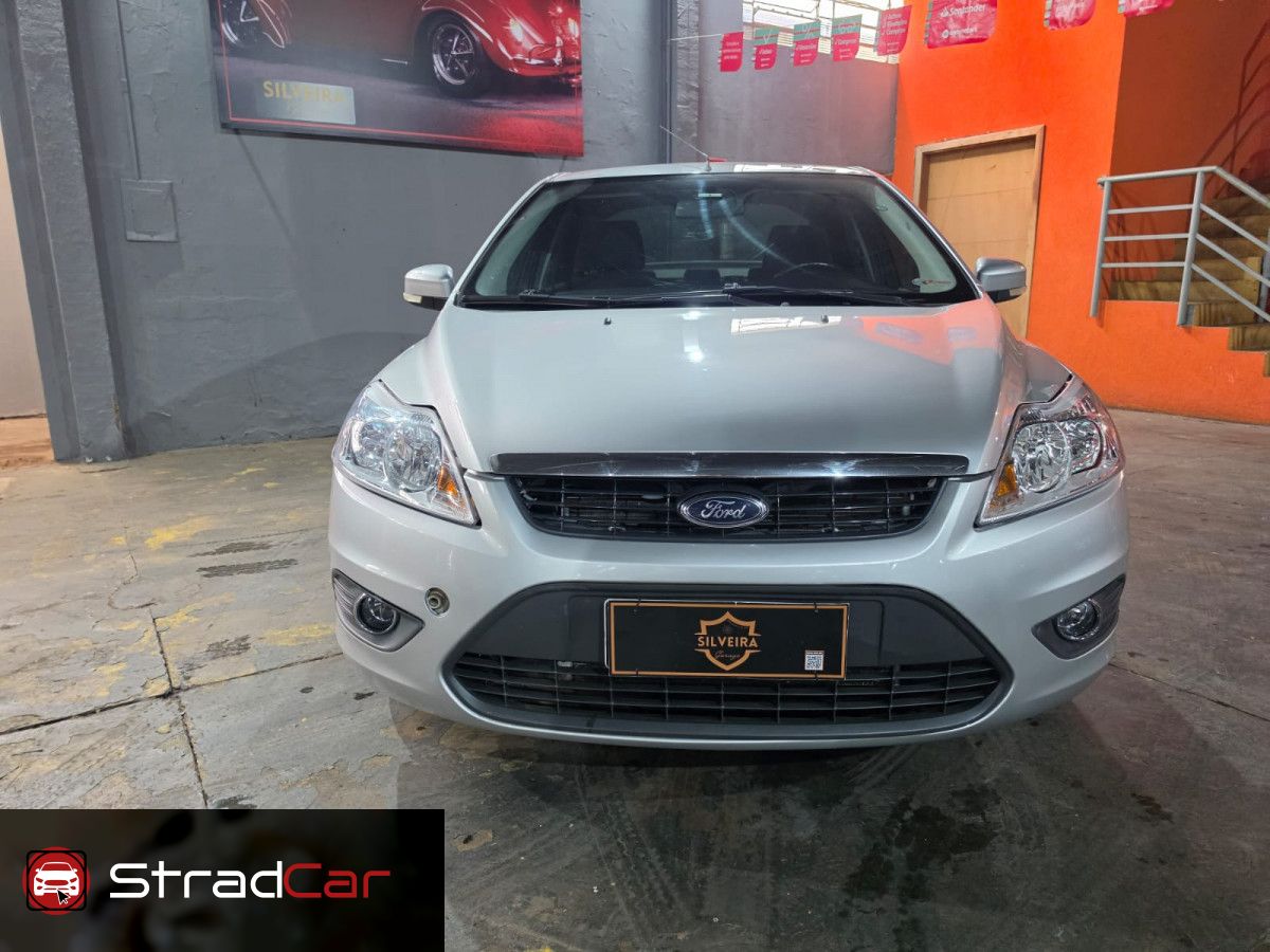 FORD Focus Sedan SE 1.6 16v 2013 - miniatura 2