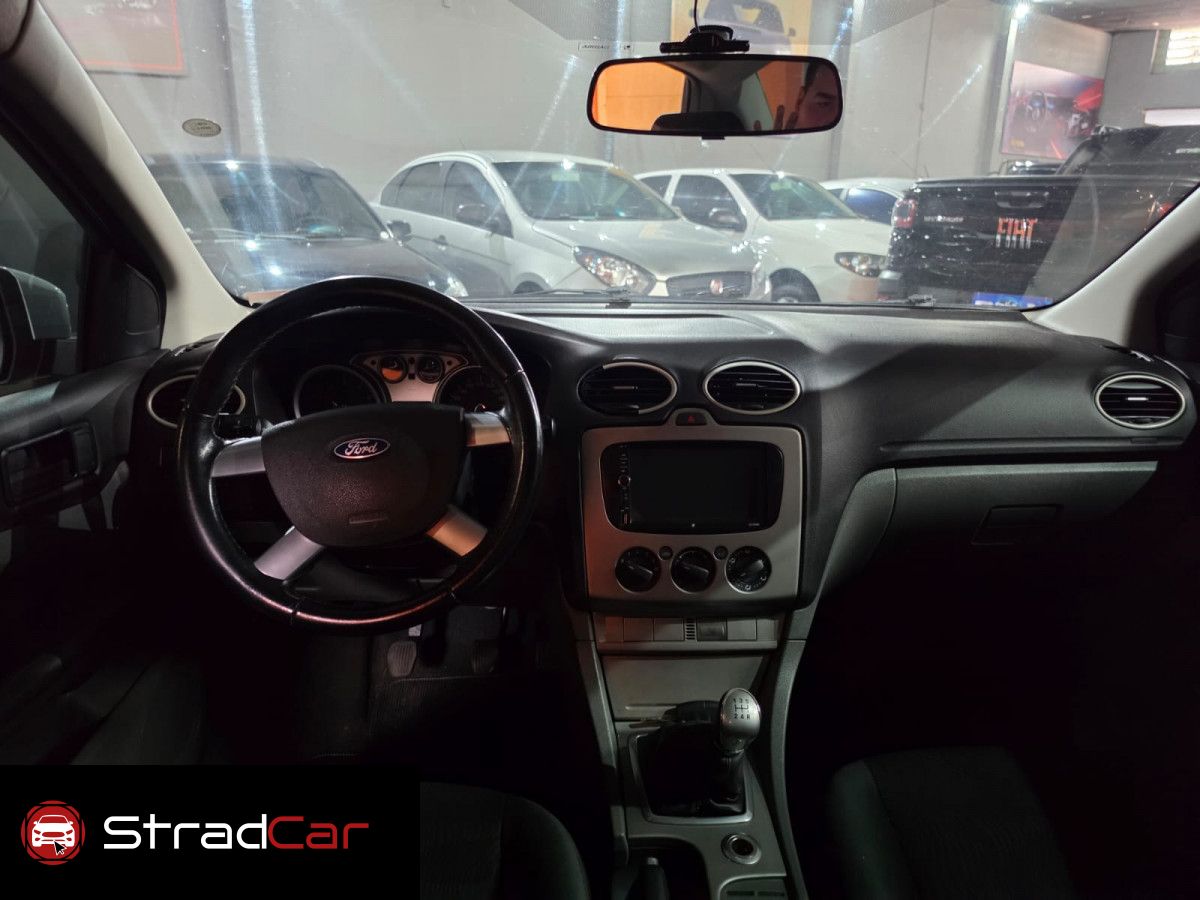 FORD Focus Sedan SE 1.6 16v 2013 - miniatura 12