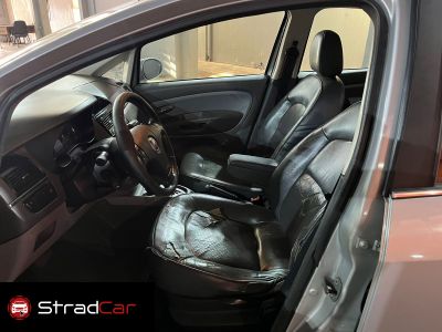 FIAT Linea Absolute 1.9 16v Dualogic 2013 - miniatura 9