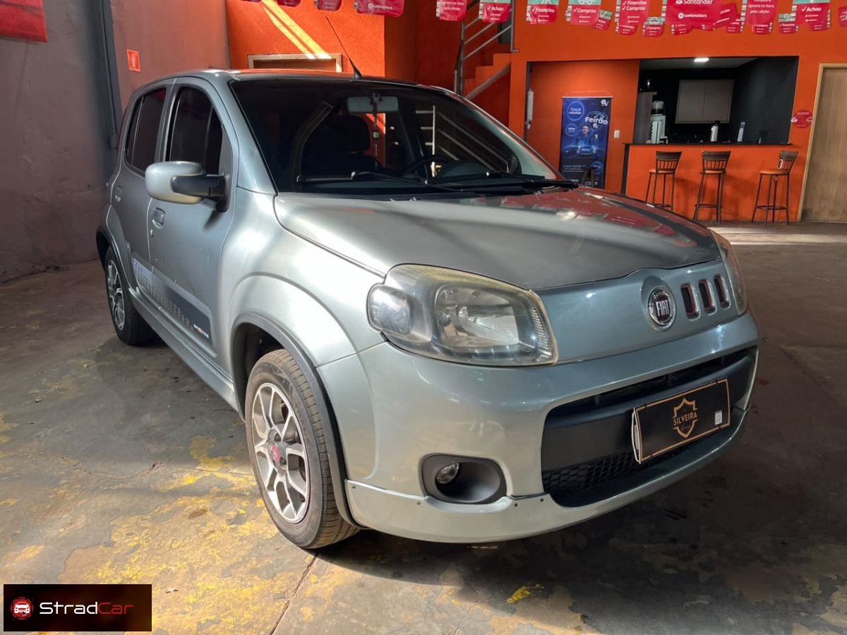 Vista principal de FIAT Uno Sporting 1.4 4p. 2013