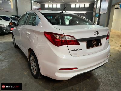 HYUNDAI HB20S Comfort Plus 1.6 16v 2017 - miniatura 4