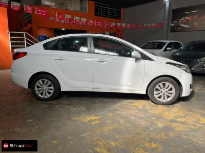HYUNDAI HB20S Comfort Plus 1.6 16v 2017 - miniatura 7