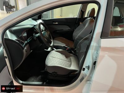 HYUNDAI HB20S Comfort Plus 1.6 16v 2017 - miniatura 9