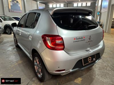RENAULT Sandero GT Line 1.6 2016 - miniatura 6