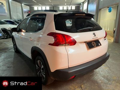 PEUGEOT 2008 Allure Pack 1.6 16v 2022 - miniatura 4
