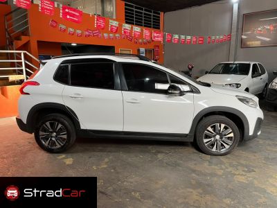 PEUGEOT 2008 Allure Pack 1.6 16v 2022 - miniatura 7
