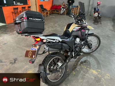 YAMAHA XTZ 250 Lander 2023 - miniatura 4