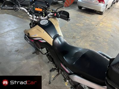 YAMAHA XTZ 250 Lander 2023 - miniatura 8